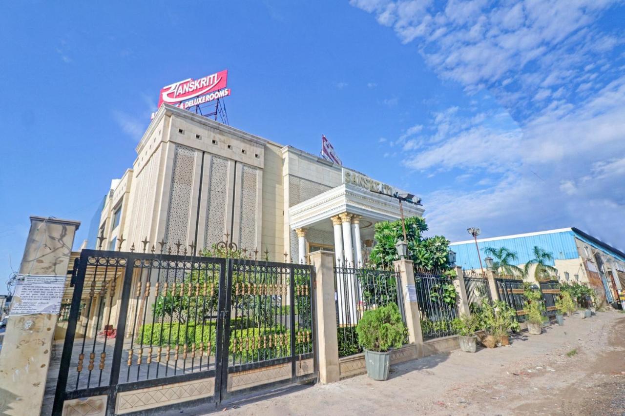 Oyo Townhouse 484 Sanskriti Ξενοδοχείο Δελχί Εξωτερικό φωτογραφία